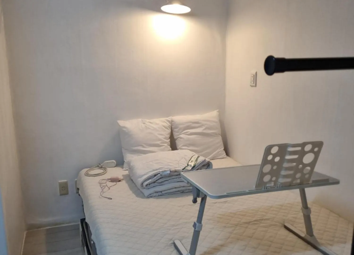 One Room In Front Of The Hongik University Seoul South Korea